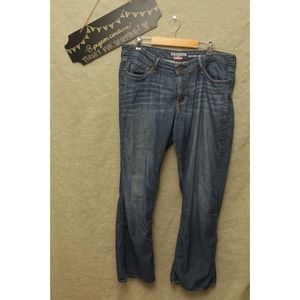Levis Denizen size 14M boyfriend Jeans